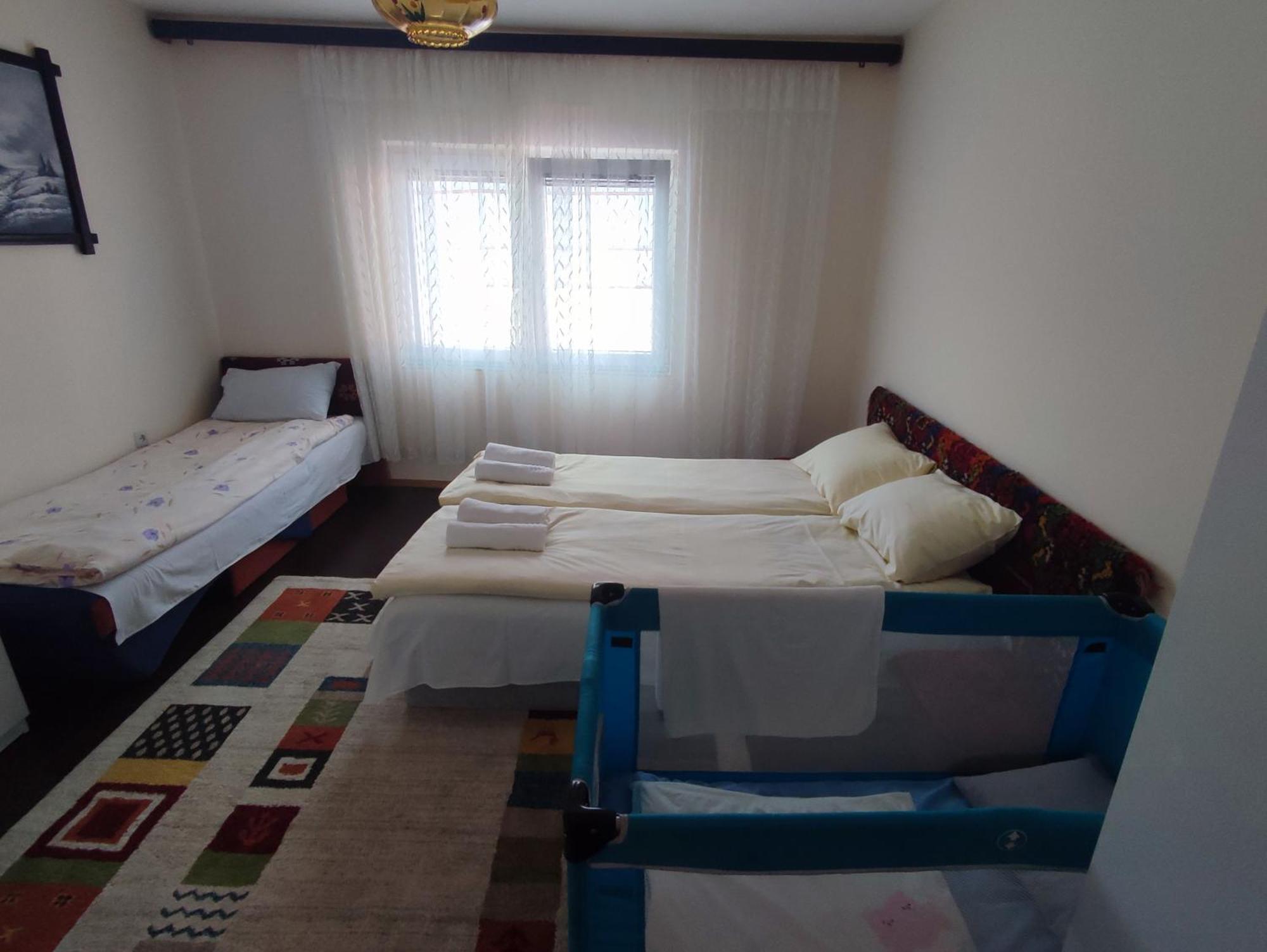 Cemerno Cottage Gacko Ngoại thất bức ảnh