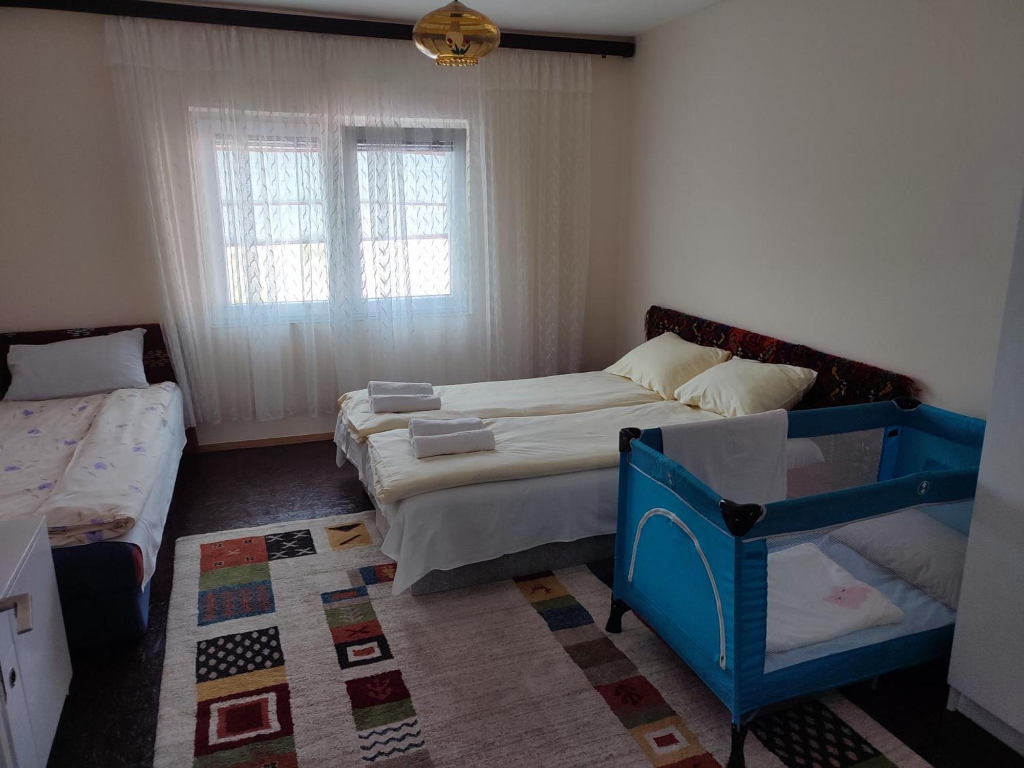Cemerno Cottage Gacko Ngoại thất bức ảnh
